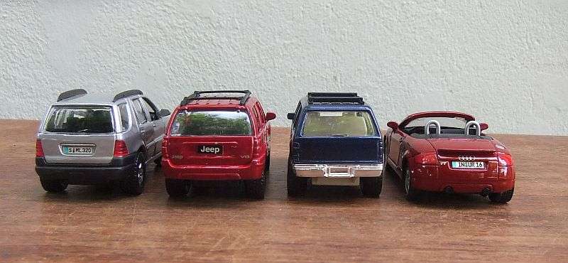 LOT OF 4 DIE CAST MODELS !! MERCEDES ML320 , JEEP GRAND CHEROKEE , FORD EXPLORER , AUDI TT ROADSTER