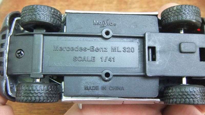 LOT OF 4 DIE CAST MODELS !! MERCEDES ML320 , JEEP GRAND CHEROKEE , FORD EXPLORER , AUDI TT ROADSTER