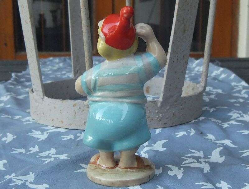 AN ORIGINAL RARE VALUABLE OLD DWARF FIGURE FROM SNOW WHITE BY DISNEY MADE BY BESWICK OF ENGLAND !!
