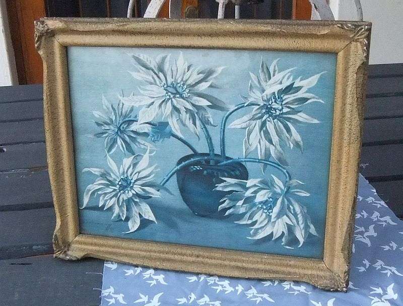 WOW ! A RARE AWESOME PRINT IN ORIGINAL VINTAGE FRAME ... POINSETTIAS BY TRETCHIKOFF !! GREAT FIND !!