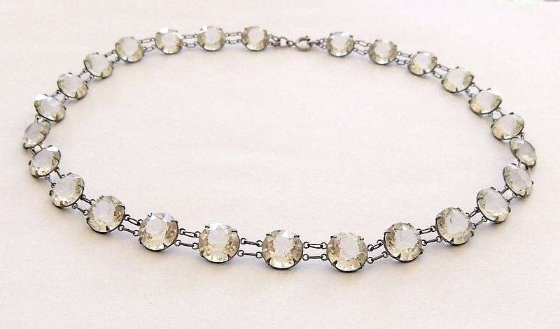 WOW !! STUNNING FIND !! A VINTAGE STERLING SILVER AND UNKNOWN HEAVY FACETED STONE NECKLACE !!