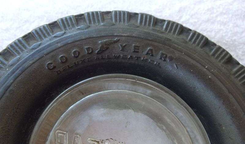 TOO COOL !! A VINTAGE GOODYEAR TYRE ASHTRAY