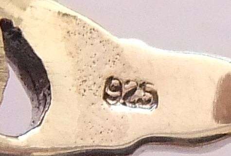 A VERY CHARMING SOLID STERLING SILVER " CLADDAGH " RING AKA IRISH SWEETHEART RING !!