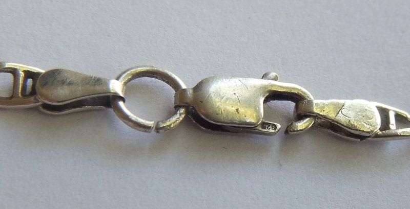 A GOOD QUALITY SOLID STERLING SILVER IDENTITY / SWEETHEART BRACELET IN GREAT CONDITION !! WOW !!