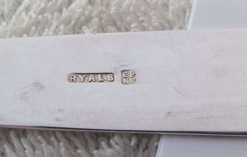 WOW !! TOP QUALITY 5 SETS OF SILVER PLATE KNIVES AND FORKS BY RYALS OF SHEFFIELD !! GREAT CONDITION