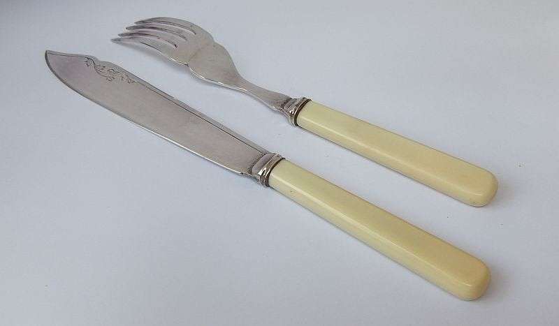 WOW !! TOP QUALITY 5 SETS OF SILVER PLATE KNIVES AND FORKS BY RYALS OF SHEFFIELD !! GREAT CONDITION