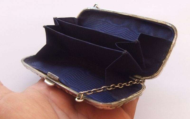 A SUPER RARE HALLMARKED STERLING SILVER LADIES PURSE DATED 1900 BIRMINGHAM ...SEE CONDITION...WOW !!