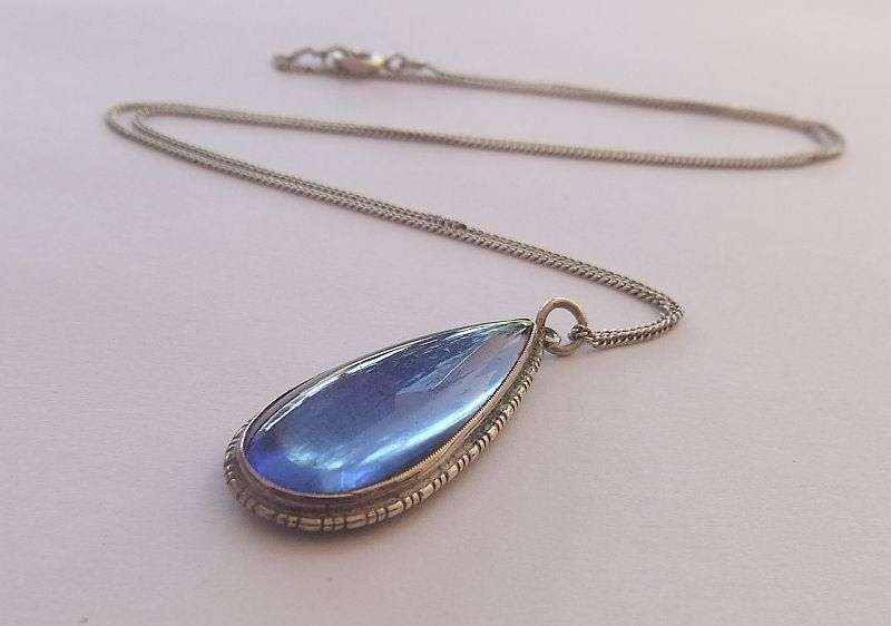 AN EYE CATCHING VINTAGE BUTTERFLY WINGS PENDANT SET IN STERLING SILVER...AMAZING !! PLUS NECKLACE !!