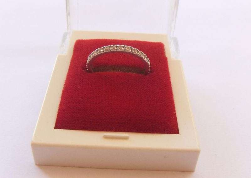 AN ELEGANT SOLID STERLING SILVER HALF ETERNITY RING TO ACCENTUATE YOUR OTHER BEAUTIFUL PIECES !!