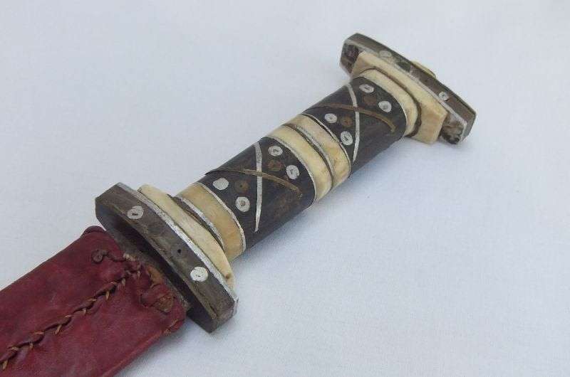 TREASURE !! A RARE ANTIQUE KENYAN MASAI MARA DAGGER WITH SHEATH .. INLAYED WITH GENUINE BONE !!
