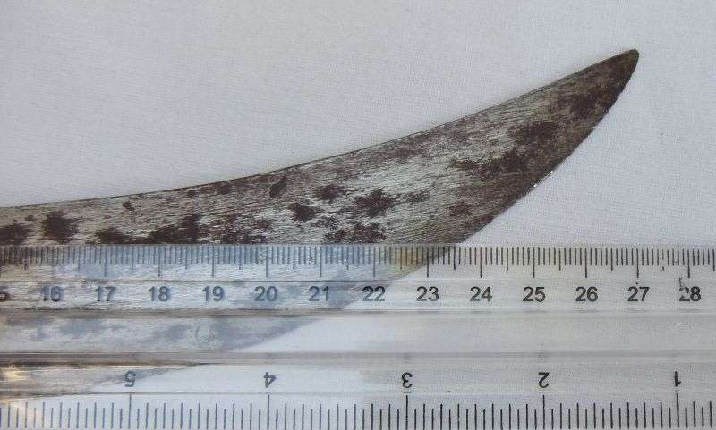 TREASURE !! A RARE ANTIQUE KENYAN MASAI MARA DAGGER WITH SHEATH .. INLAYED WITH GENUINE BONE !!