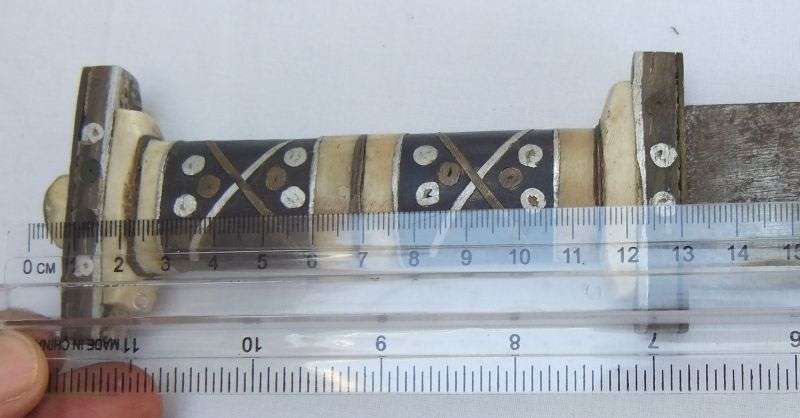 TREASURE !! A RARE ANTIQUE KENYAN MASAI MARA DAGGER WITH SHEATH .. INLAYED WITH GENUINE BONE !!