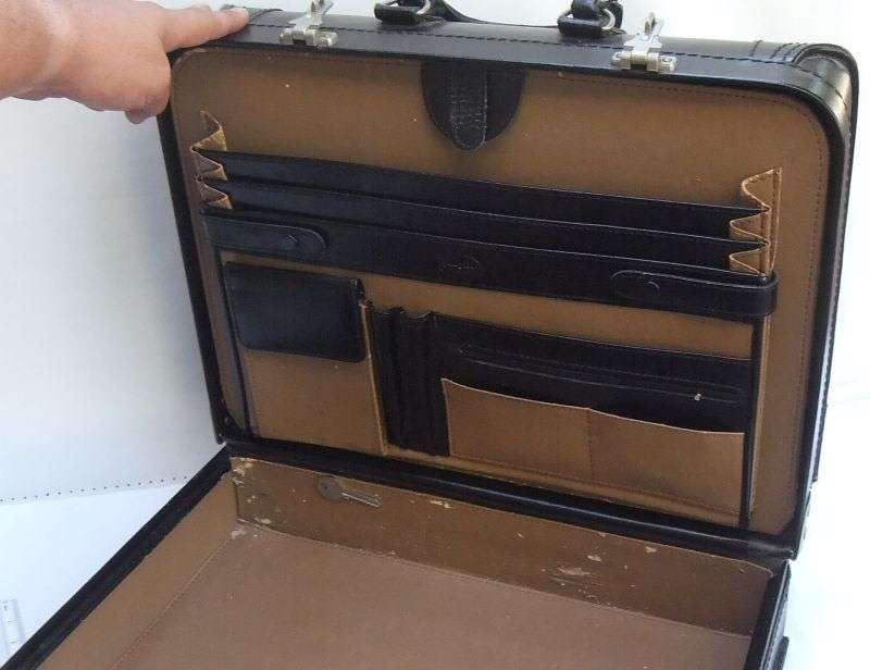 A VERY USEFUL VINTAGE GENUINE LEATHER DOCTORS BRIEFCASE WITH " HIDDEN " COMPARTMENT ...SO COOL !!