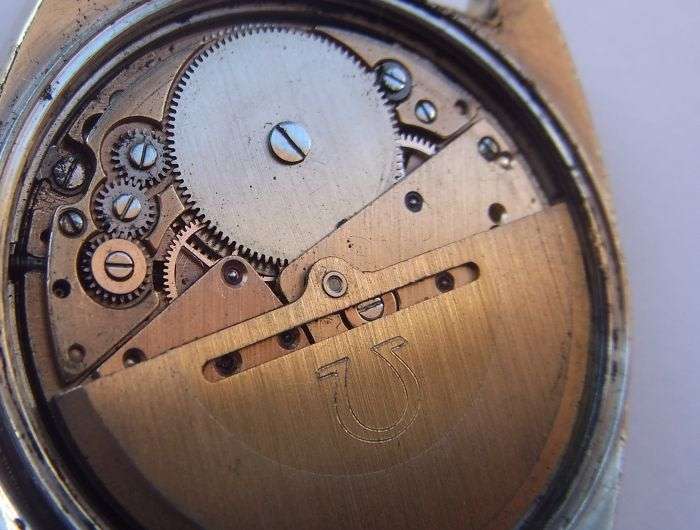 RARE 1973 OMEGA CONSTELLATION AUTOMATIC WATCH - NOT RUNNING