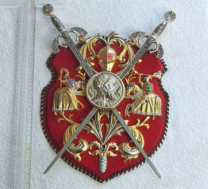 TOO COOL !! A VINTAGE WALL HANGING "" KNIGHTS SWORDS AND SHIELD " WITH DECORATIONS !! MAN CAVE !!