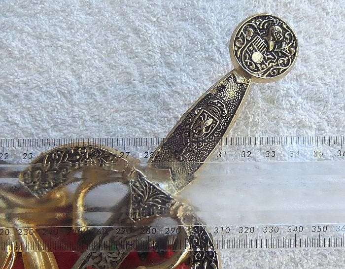 TOO COOL !! A VINTAGE WALL HANGING "" KNIGHTS SWORDS AND SHIELD " WITH DECORATIONS !! MAN CAVE !!