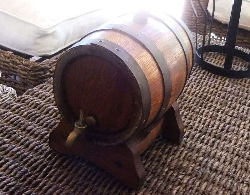A TOTALLY COOL VINTAGE WOODEN WINE VAT WITH BRASS TAP !! CONVERSATION STARTER !! ORNAMENTAL