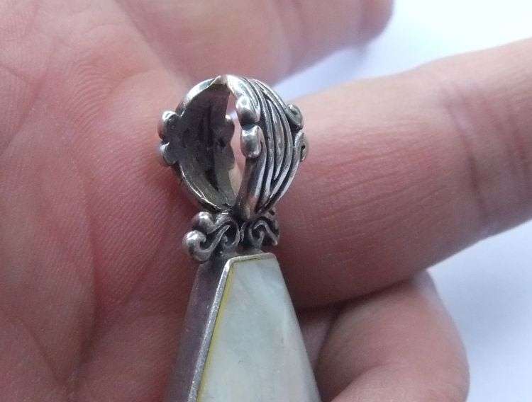 WOW !! A BIG SOLID STERLING SILVER PENDANT SET WITH A LARGE UNKNOWN "MISTY" STONE !! MUST HAVE !!