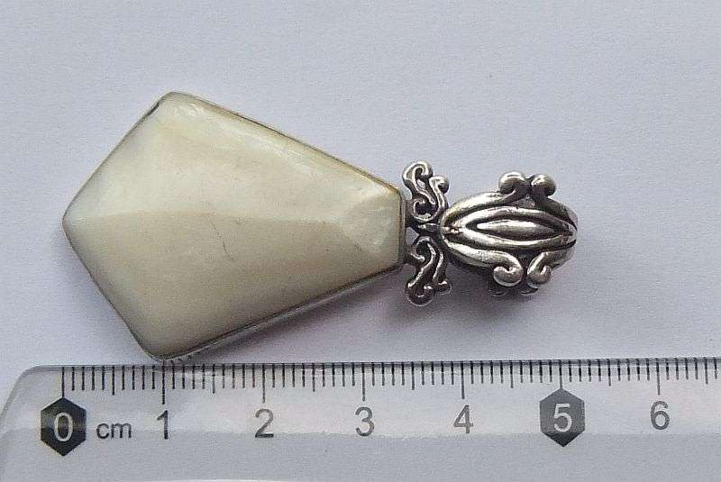WOW !! A BIG SOLID STERLING SILVER PENDANT SET WITH A LARGE UNKNOWN "MISTY" STONE !! MUST HAVE !!