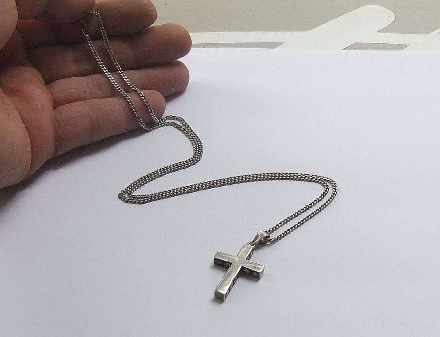 SO COOL !! A STERLING SILVER "CROSS WITH MANY CROSSES" PENDANT & STERLING SILVER NECKLACE !! WOW !!