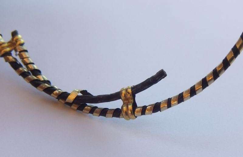 SAY WHAT ?? AN OLD GENUINE "ELEPHANT HAIR" BANGLE WRAPPED IN SPIRALLING 18CT GOLD !! TOO COOL !!