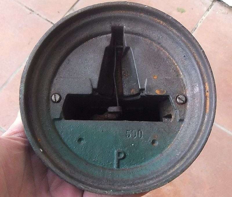 OH WOW !! A STUNNING ANTIQUE CAST IRON KITCHEN SCALE !! PICTURE PERFECT !! FARM STYLE ...