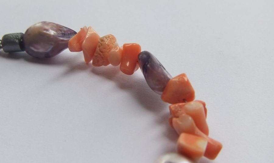 A FABULOUS GENUINE FRESHWATER PEARL AND REAL CORAL BRACELET WITH STERLING SILVER CLASP !! AWESOME !!