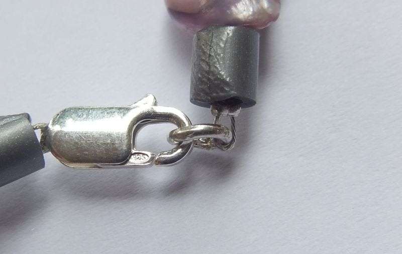 A FABULOUS GENUINE FRESHWATER PEARL AND REAL CORAL BRACELET WITH STERLING SILVER CLASP !! AWESOME !!