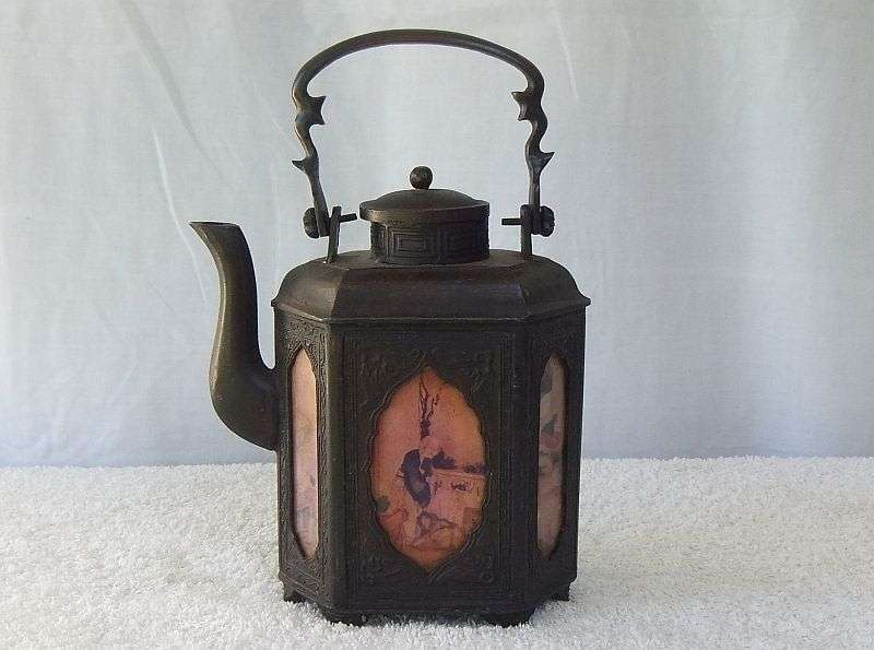 WOW ! A RARE AND INTRICATELY DETAILED OLD CHINESE BRONZE METAL TEAPOT / KETTLE ...STAMPED ON BASE !!