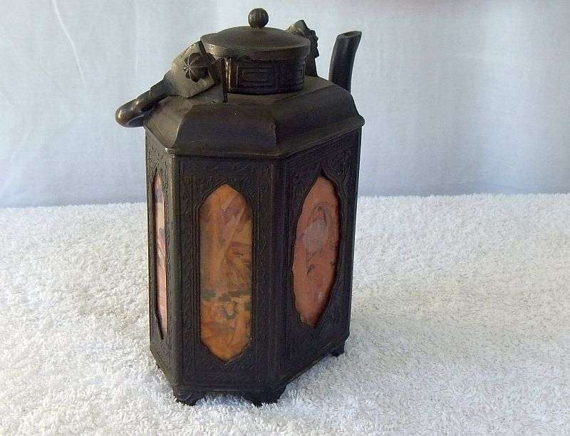 WOW ! A RARE AND INTRICATELY DETAILED OLD CHINESE BRONZE METAL TEAPOT / KETTLE ...STAMPED ON BASE !!