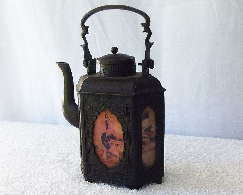 WOW ! A RARE AND INTRICATELY DETAILED OLD CHINESE BRONZE METAL TEAPOT / KETTLE ...STAMPED ON BASE !!