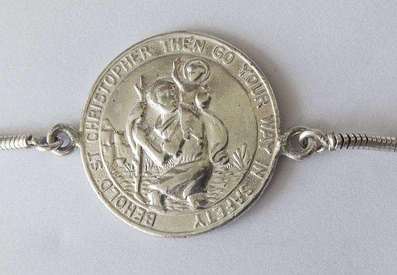 WOW !! VINTAGE SOUTH AFRICAN SILVERSMITH !! A QUALITY SOLID STERLING SILVER ST CHRISTOPHER BRACELET