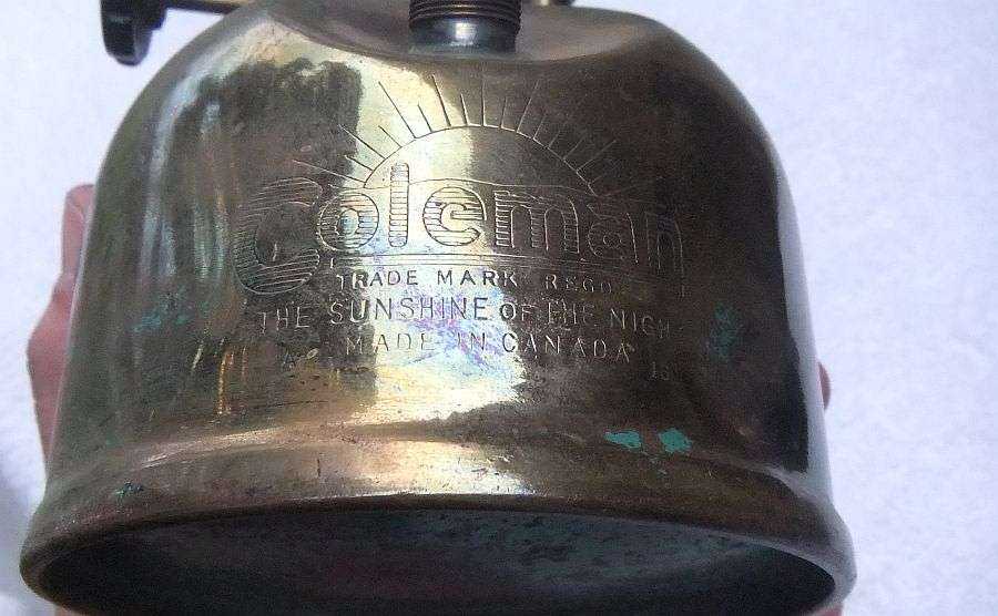 MMM, WHAT`S THIS ? AN INTERESTING OLD BRASS OILING CAN ? BY COLEMAN ... RARE INTERESTING FIND !! WOW