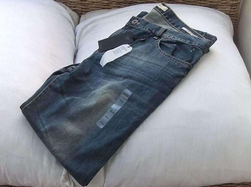 GREAT QUALITY !! A PAIR OF BOOT CUT "ATLAS WASH " GENUINE ""GUESS"" JEANS !! SIZE 38 !! BRAND NEW !!
