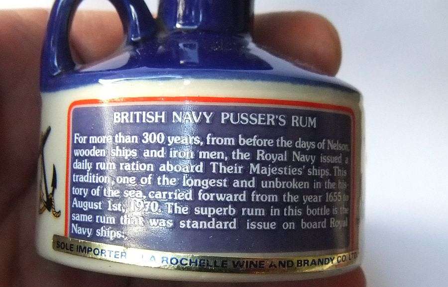 SEALED !! 50 ML VINTAGE MINIATURE !! 42 % ALCOHOL ...""PUSSERS RUM"" BRITISH NAVY !! VALUABLE !!