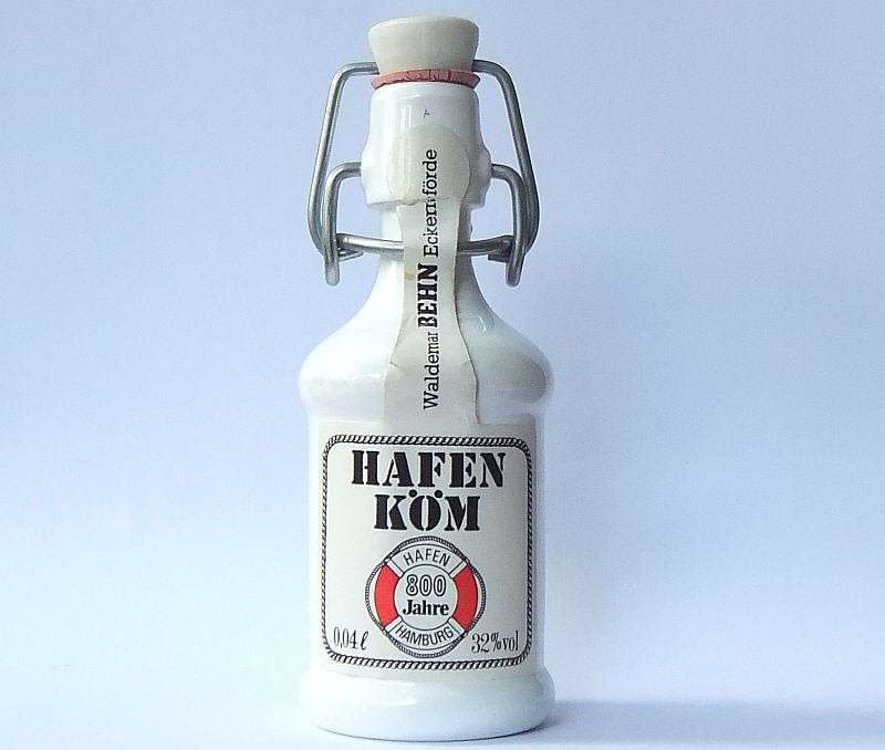 SEALED !! 40 ML VINTAGE MINIATURE !! 32 % ALCOHOL ..." HAFEN KOM " GERMAN LIQUEUR