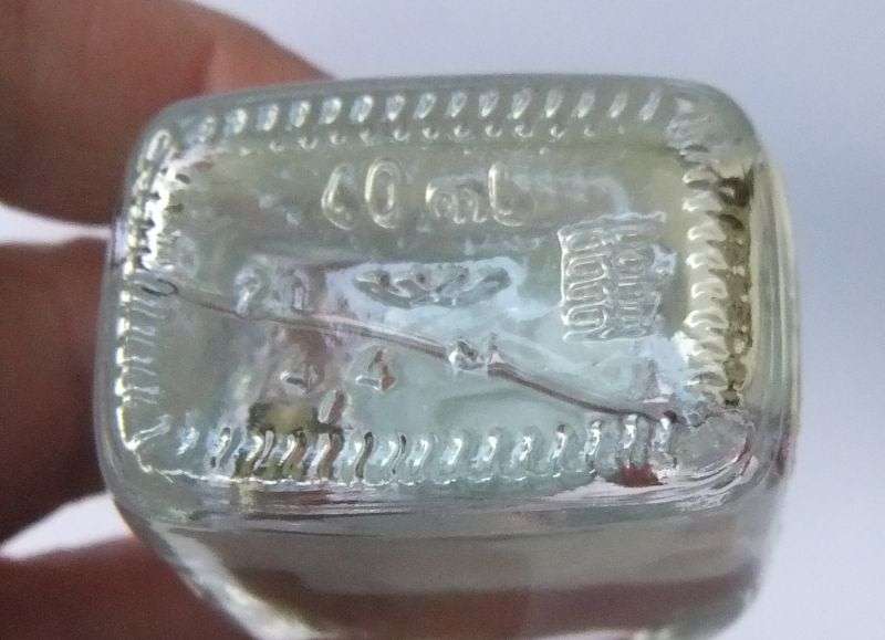 SEALED !! 40 ML VINTAGE MINIATURE !! 38 % ALCOHOL.."ZIRBENGEILT"Swiss stone pine seed herbal extract