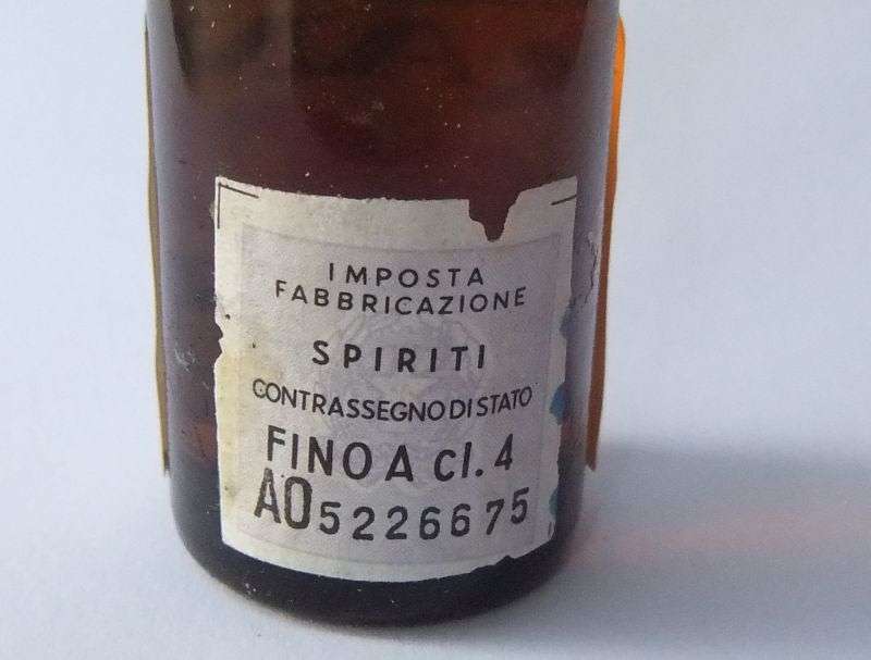 SEALED !! 16 ML VINTAGE MINIATURE !! UNKNOWN % ALCOHOL ...CESARINI "ORANGE BRANDY" ITALIAN