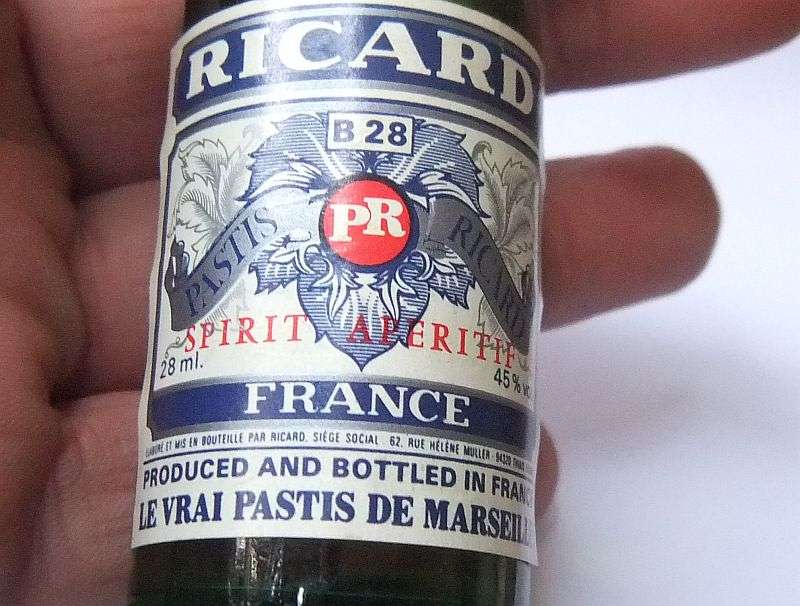 SEALED !! 28 ML VINTAGE MINIATURE !! 45 % ALCOHOL ..."" RICARD "" FRENCH SPIRIT ASPERITIF