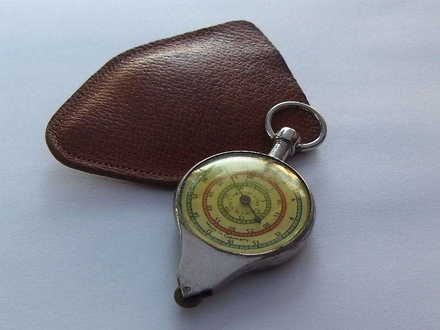 AN INTERESTING VINTAGE GERMAN MADE MAP MEASURING WHEEL WITH ORIGINAL HOLDER !! WORKS !!