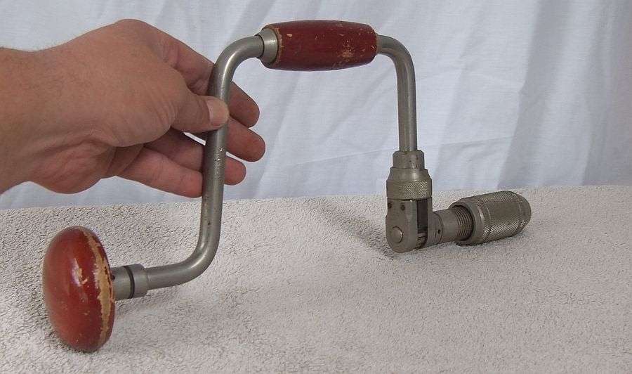 WOW !! A MAGNIFICENT OLD MANUAL HAND DRILL BY STANLEY OF ENGLAND !! SUPERIOR QUALITY PIECE !!