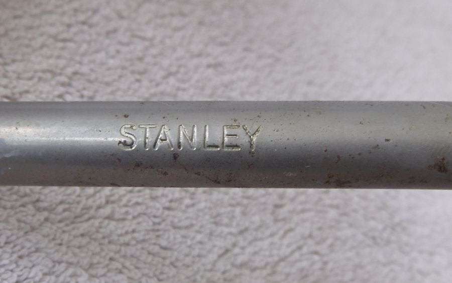 WOW !! A MAGNIFICENT OLD MANUAL HAND DRILL BY STANLEY OF ENGLAND !! SUPERIOR QUALITY PIECE !!
