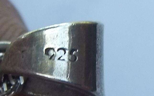 EYE CATCHER !! A SOLID STERLING SILVER SUN SHAPED MULTI COLORED PENDANT AND SILVER NECKLACE !! WOW !