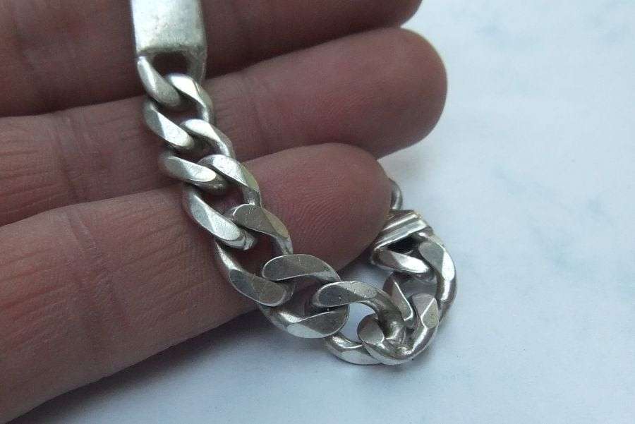 HEAVY DUTY !! A TOTALLY COOL SUPER SOLID STERLING SILVER IDENTITY BRACELET !! GREAT CONDITION !! WOW