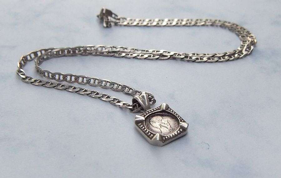 WOW !! A GOOD QUALITY STERLING SILVER NECKLACE WITH AN OLD SCHOOL STERLING SILVER COIN PENDANT !!