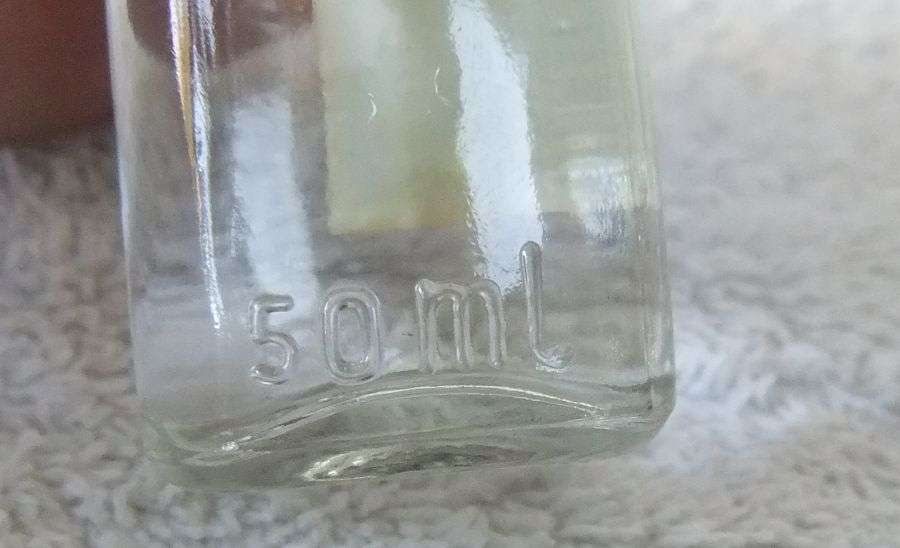 SEALED !! SEVEN SEAS CANE SPIRIT !! 50 ML VINTAGE MINIATURE !! 33 % ALCOHOL !! FREE COMBINING !!