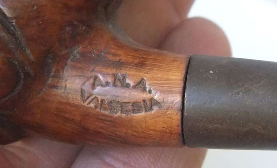 A SUPERIOR QUALITY CARVED "BOOT" SMOKING PIPE WITH GENUINE BRIAR PIPE AND STAND !! ALL MARKED !! WOW