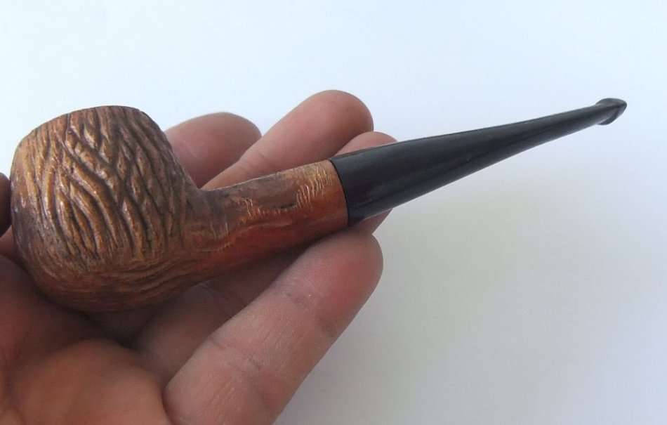 A SUPERIOR QUALITY CARVED "BOOT" SMOKING PIPE WITH GENUINE BRIAR PIPE AND STAND !! ALL MARKED !! WOW