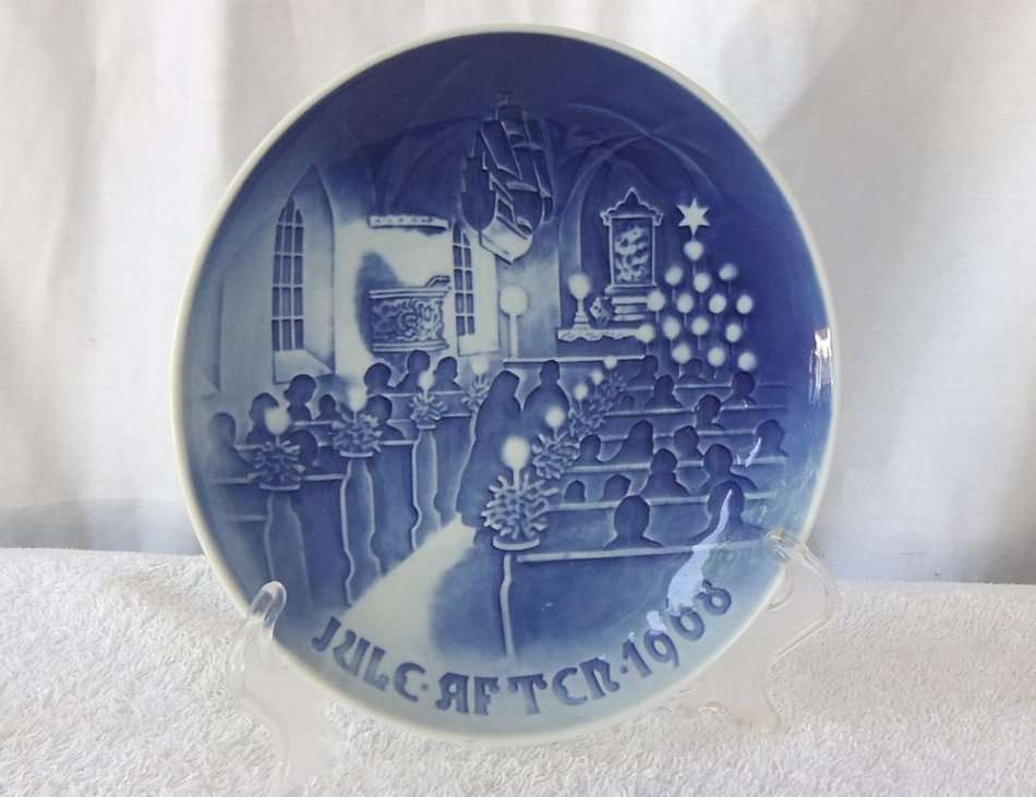 BING & GRONDAHL "JULE" AFTER CHRISTMAS 1968 DISPLAY PLATE COPENHAGEN DENMARK !! VALUE !! QUALITY !!