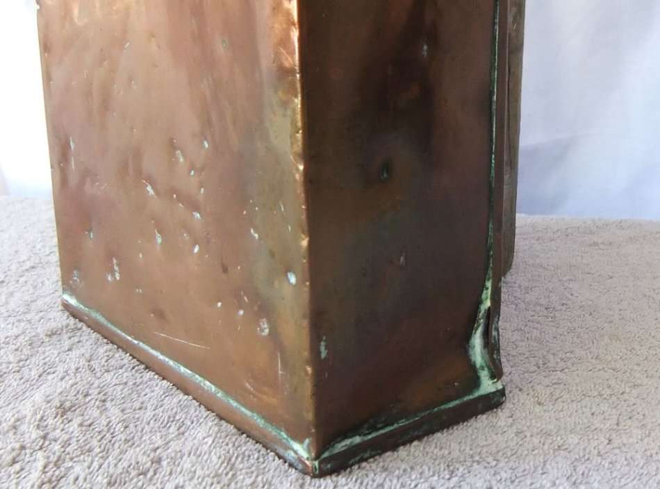 UNKNOWN USE !! AN OLD LOOKING NUMBERED COPPER CAN , PERHAPS FOR OILS OR FUEL !! HEAVY LITTLE THING